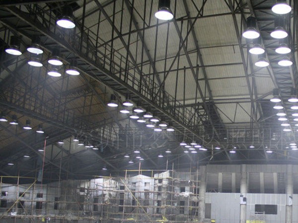 Đèn highbay osram không chỉ chiếu sáng nhà máy?