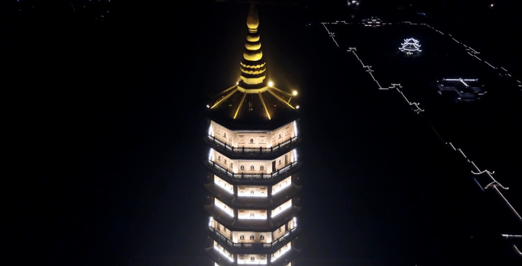 Đèn osram từ HBG-nguồn sáng tráng lệ cho ngôi chùa Bái Đính.