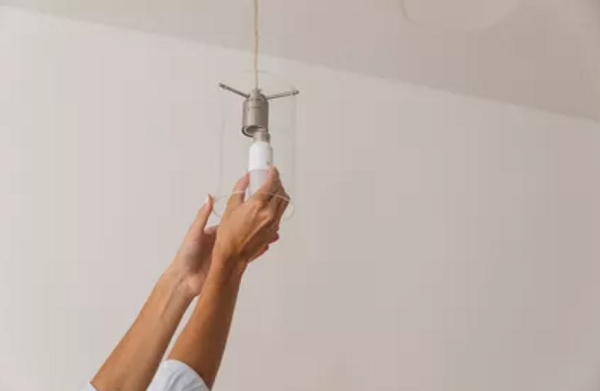 Những lý do khiến bóng đèn led mau hư hỏng